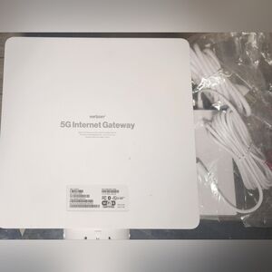 Verizon 5G Internet Gateway LV55
